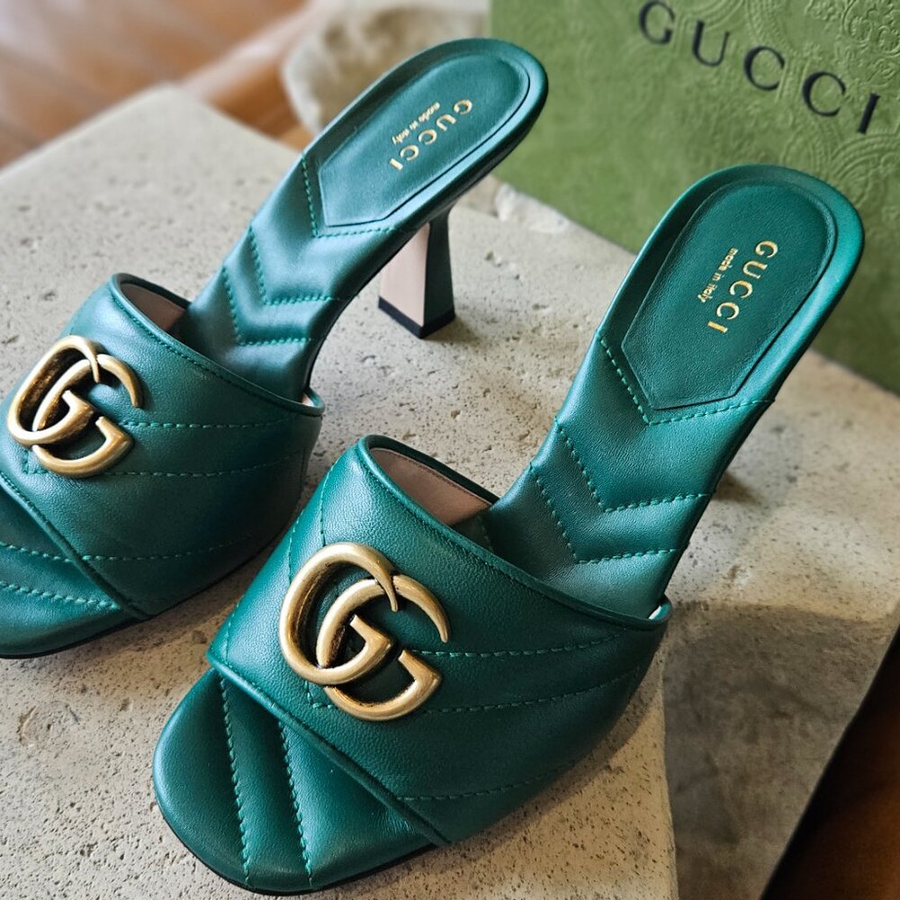 Gucci Gucci - Double G leather sandals