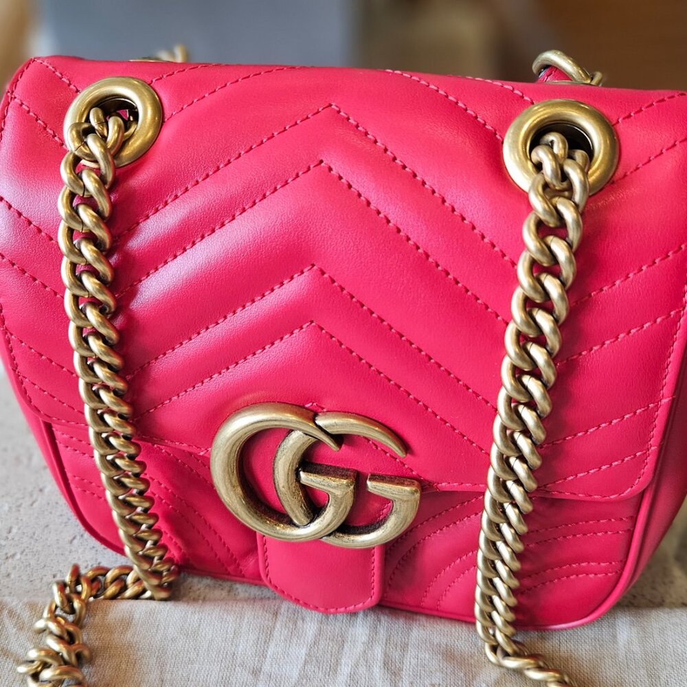 Gucci Gucci GG Marmont Mini Red Matelassé Leather Shoulder Bag with Chain Strap New